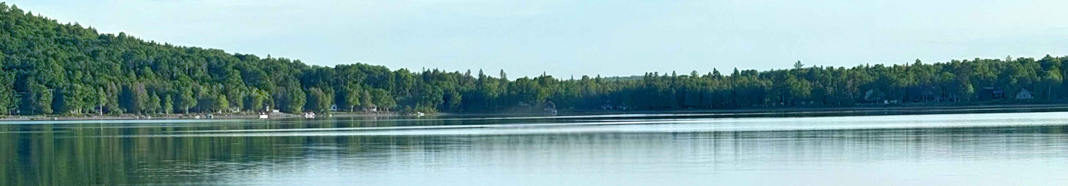 LEMON DROP LAKE FRONT COTTAGE